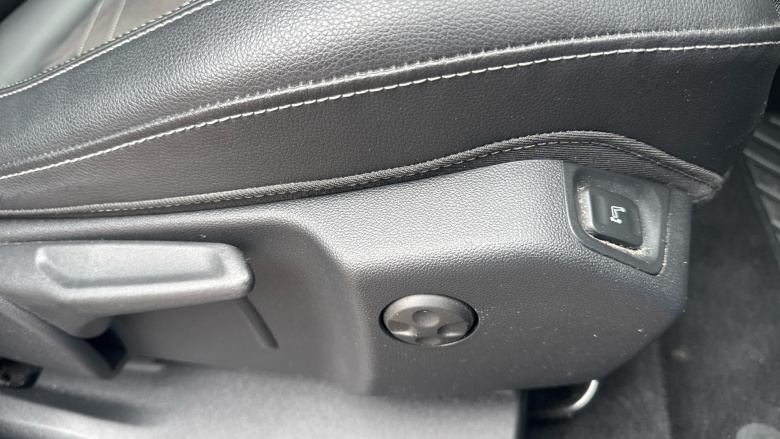 Vauxhall Grandland 1.2 Turbo Ultimate 5dr Auto Petrol Hatchback